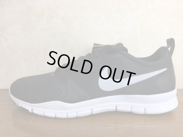 画像1: NIKE（ナイキ）  FLEX ESSENTIAL TR（フレックスエッセンシャルTR） スニーカー 靴 ウィメンズ 新品 (504) (1)