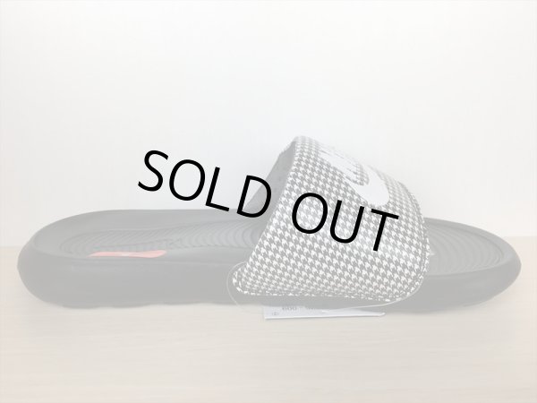 画像2: NIKE（ナイキ） VICTORI ONE SLIDE PRINT（ヴィクトリーワンスライドプリント） 靴 サンダル ウィメンズ 新品 (1047) (2)