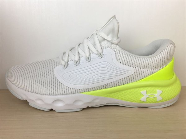 画像1: UNDER ARMOUR（アンダーアーマー） Charged Vantage 2（チャージドバンテージ2） スニーカー 靴 メンズ 新品 (1882) (1)