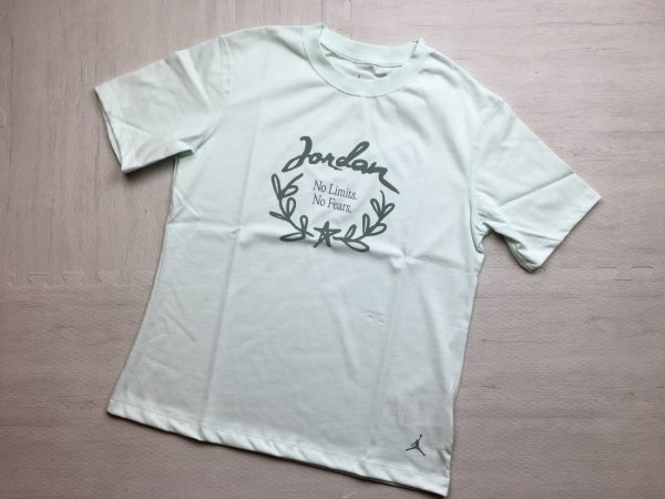 画像1: NIKE（ナイキ） JORDAN ジョーダン トップス カットソー Tシャツ 半袖 TEE アパレル ウィメンズ 新品 (135) (1)