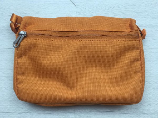 画像2: NIKE（ナイキ） フューチュラ 365 クロスボディバッグ ショルダーバッグ バッグ 新品 (140) (2)