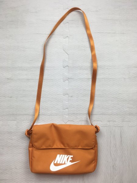 画像3: NIKE（ナイキ） フューチュラ 365 クロスボディバッグ ショルダーバッグ バッグ 新品 (140) (3)