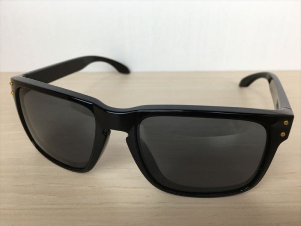 画像1: OAKLEY（オークリー） HOLBROOK（ホルブルック） サングラス 中古 美品 (1)