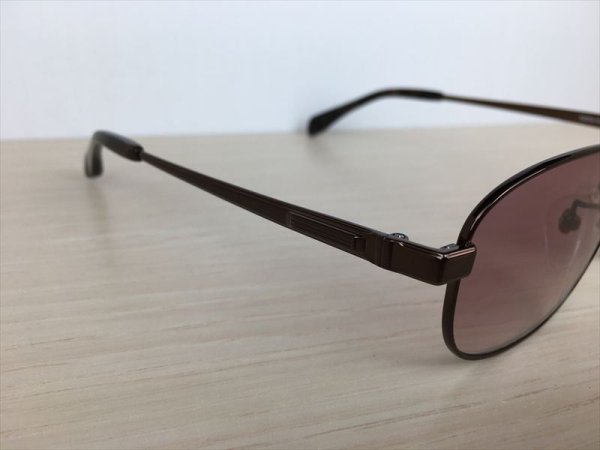 画像4: Andre Valentino（アンドレバレンチノ） 度数なし サングラス 新品 (4)