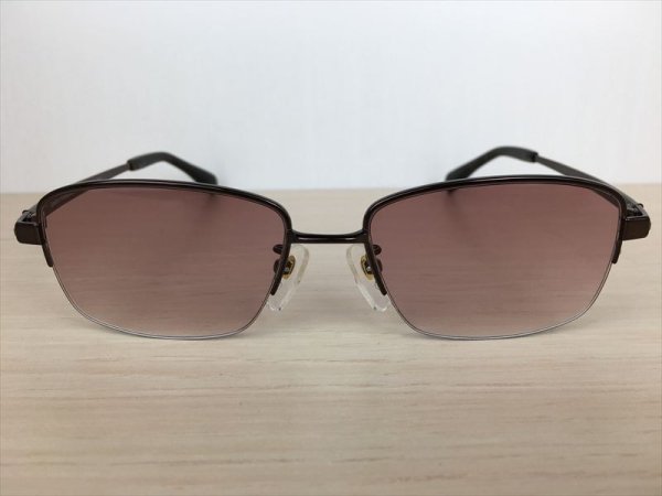 画像2: Andre Valentino（アンドレバレンチノ） 度数なし サングラス 新品 (2)