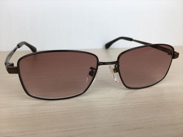 画像3: Andre Valentino（アンドレバレンチノ） 度数なし サングラス 新品 (3)