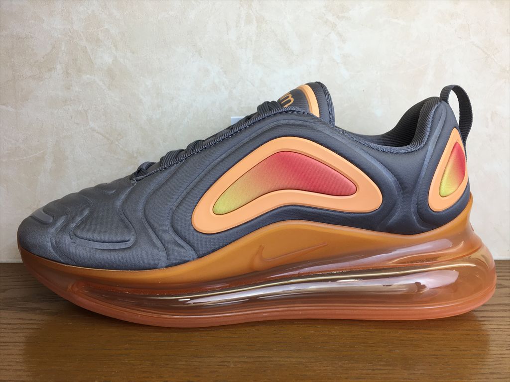 新品【送料込】NIKE AIR MAX 720　FUEL ORANGE